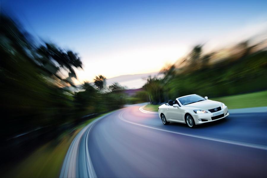  Lexus IS250C 2008 года  (фото 46 из 113)
